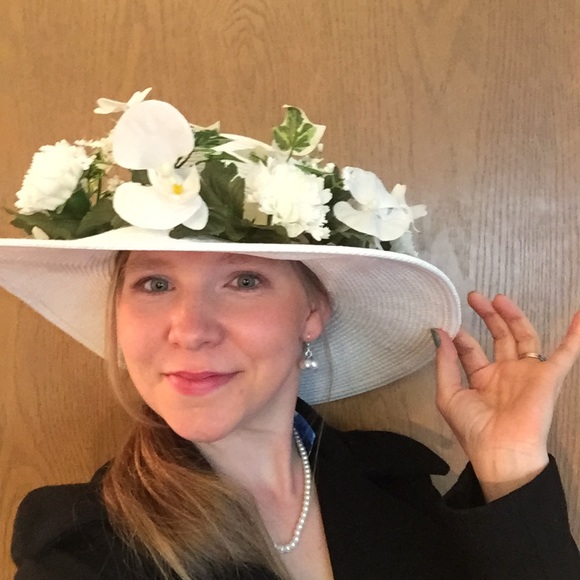 Meet your Posher, Davya - Picture 2 of 4